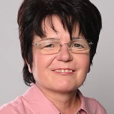 Ilona Dvořáková
