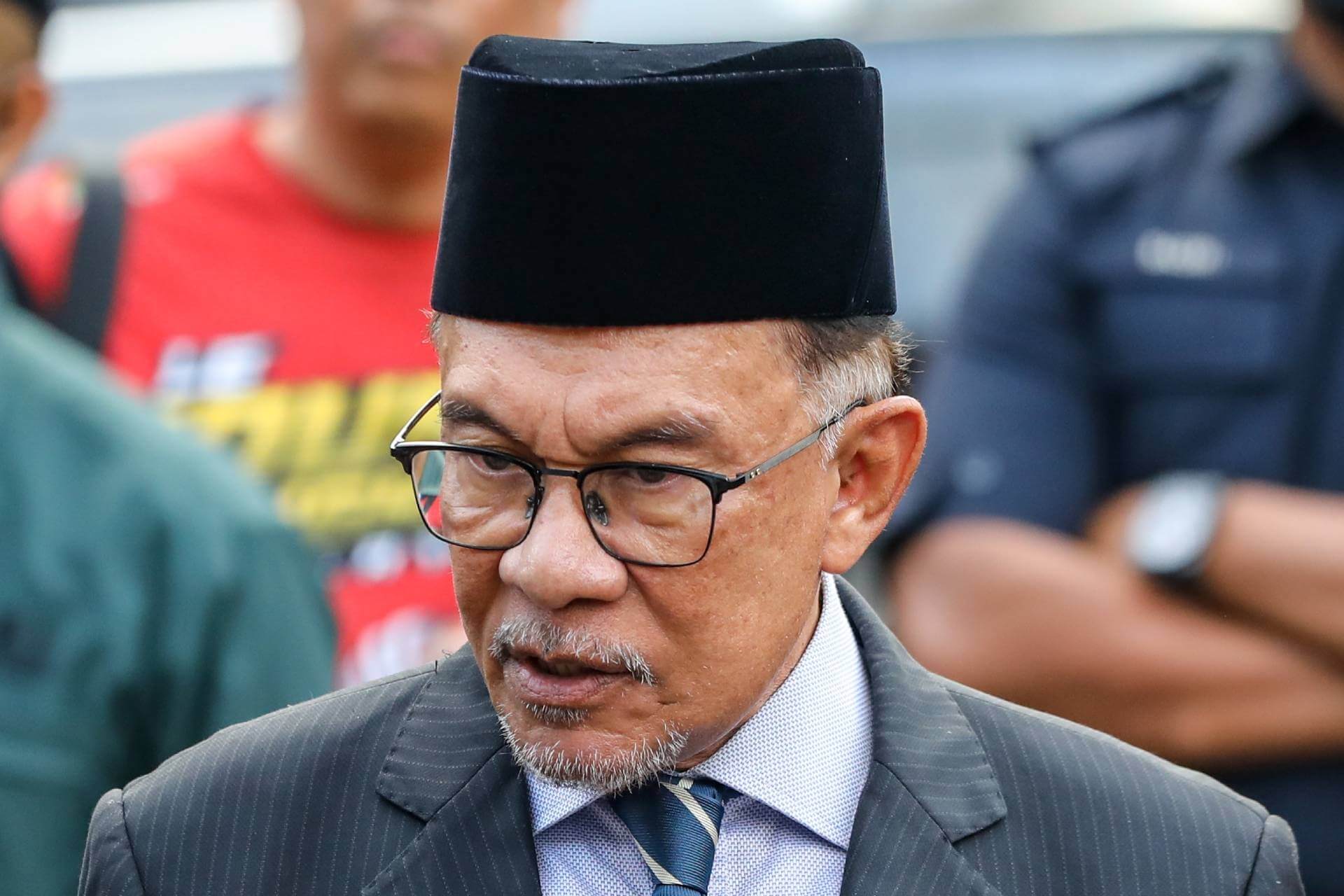 Anwar Ibrahim out as Prime Minister of Malaysia by...? 