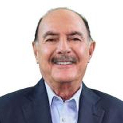 Dr. Zacharias Calil