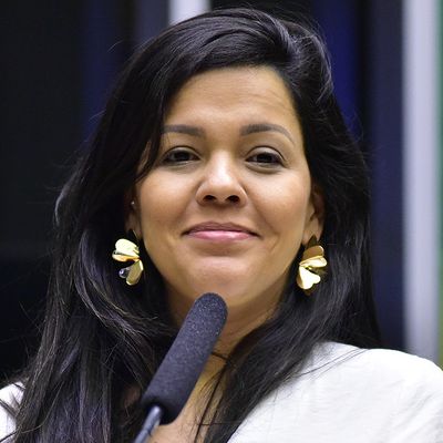 Priscila Costa