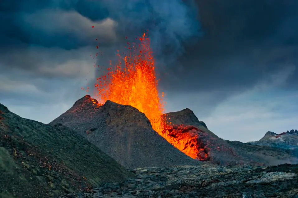 Iceland volcanic eruption by Nov 30?