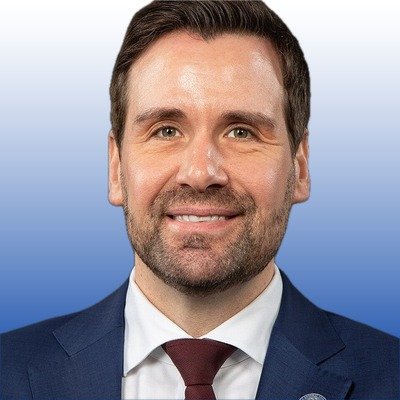 Josh Turek (D)