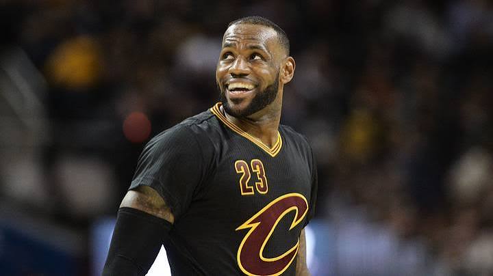 NBA: LeBron to Sign With Former Team?