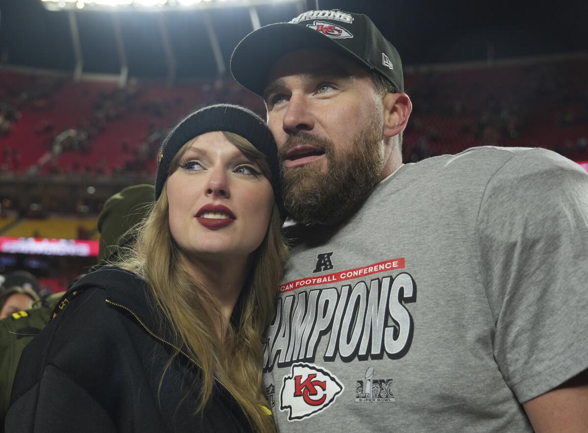 # of views of Taylor Swift x Travis Kelce podcast on day 1?