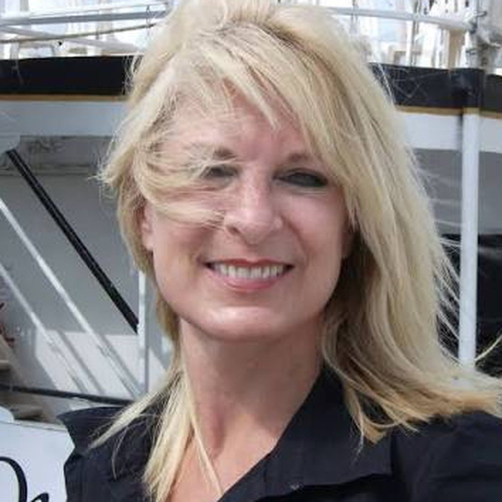 Heather Curnew
