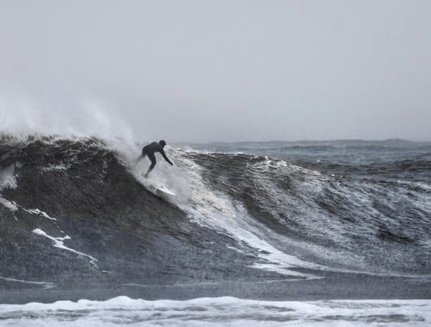 Peak wave height at NY Harbor, September 23 to 28?