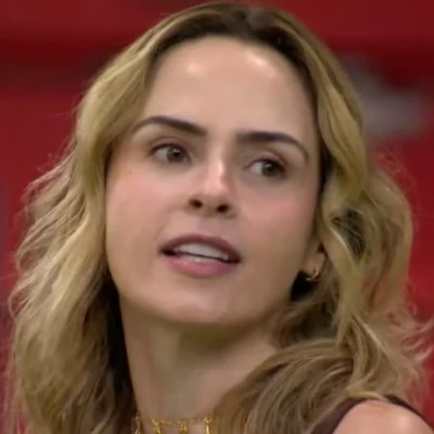 AnaPaulaRenault