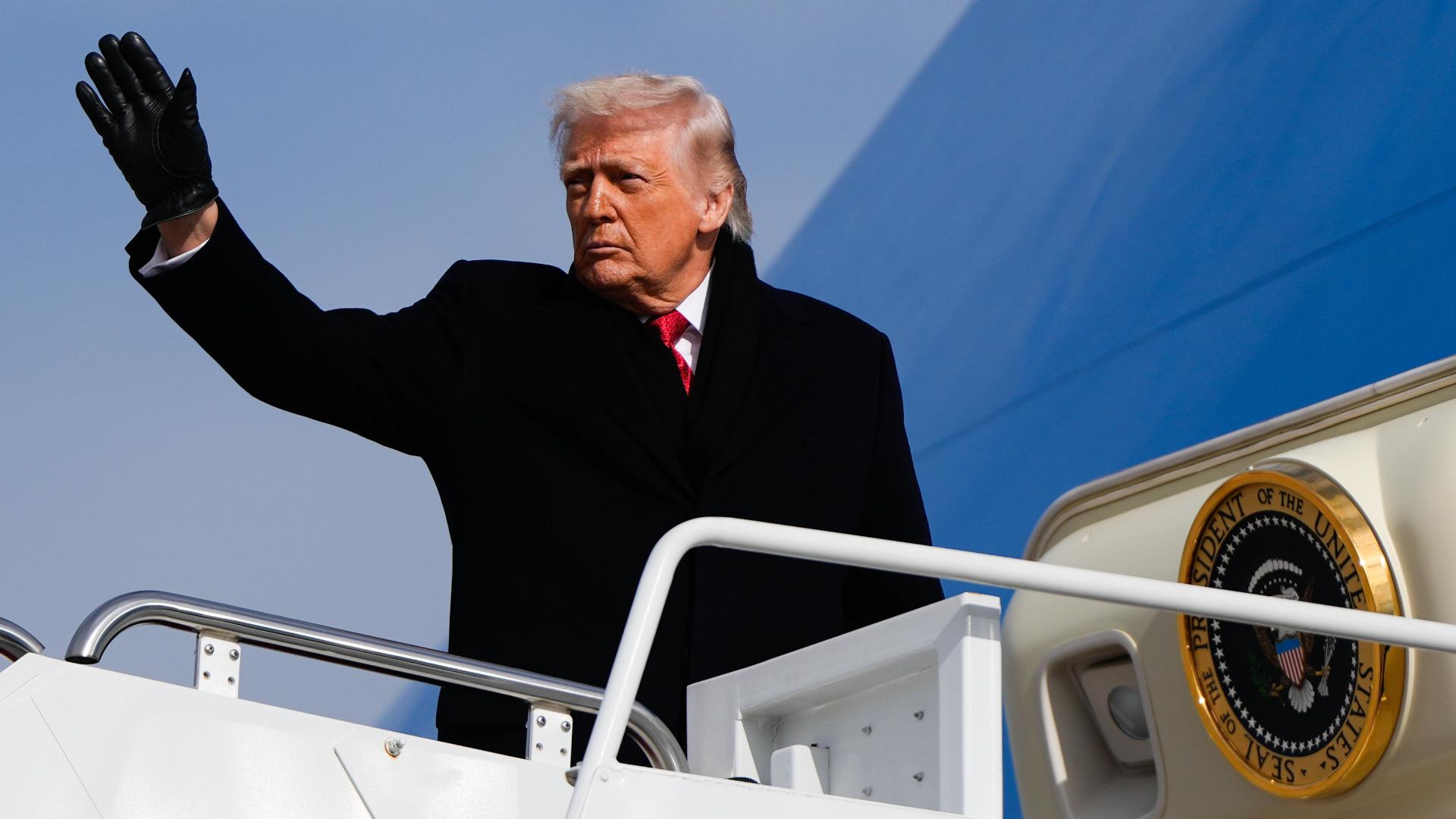What will Trump say during remarks with National Football Champions?