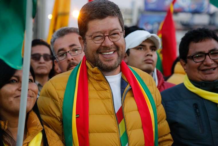Will any candidate win outright in 1st round of Bolivia Election?
