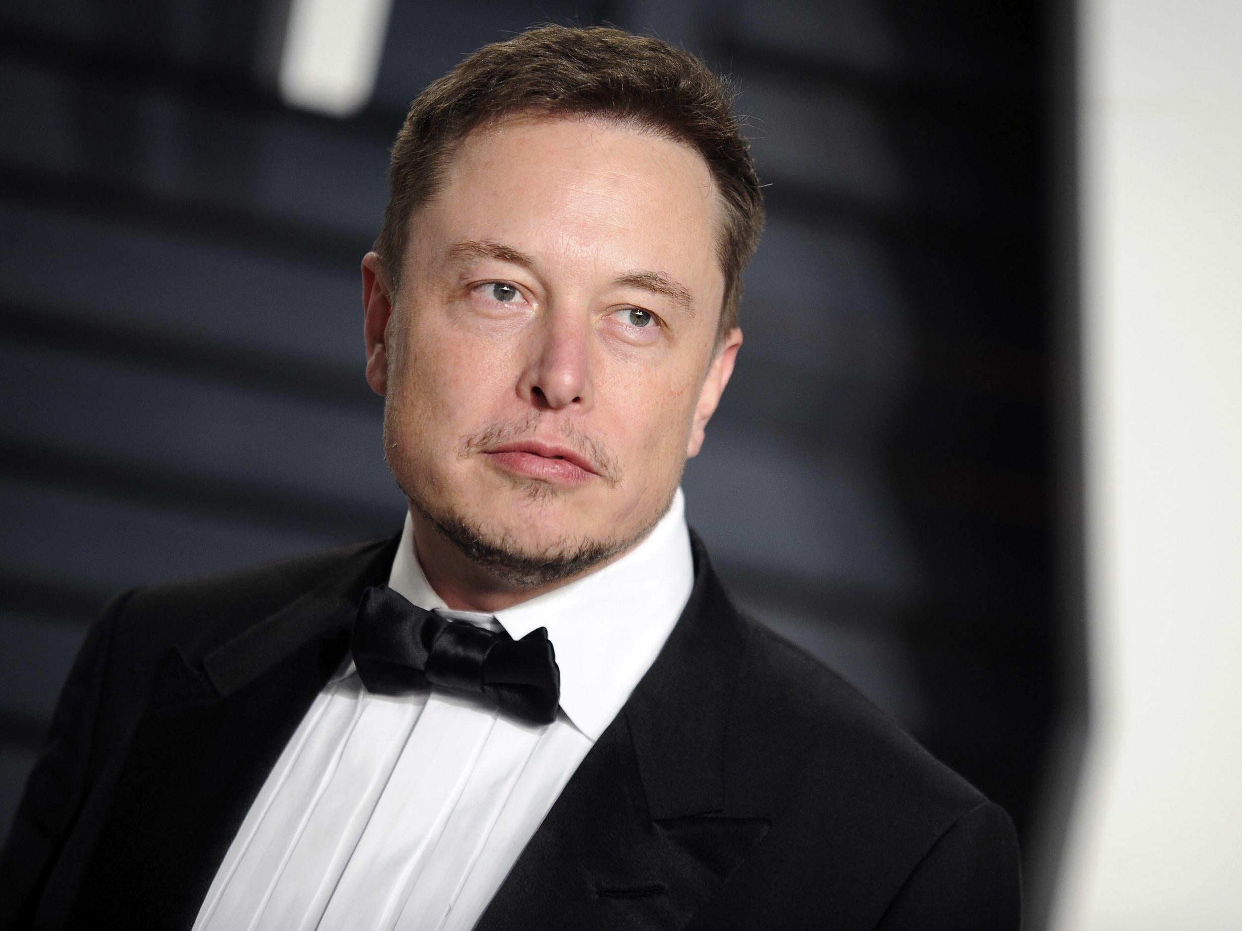 Will Elon be worth $500b by Trump inauguration?