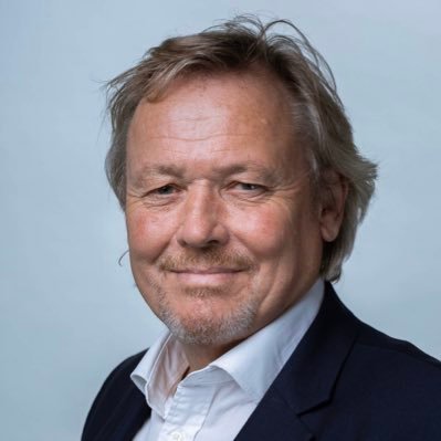Giles Watling
