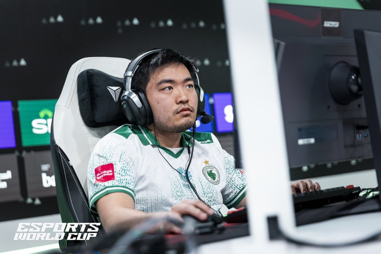 Will Sneyking join a China-based team in 2026?