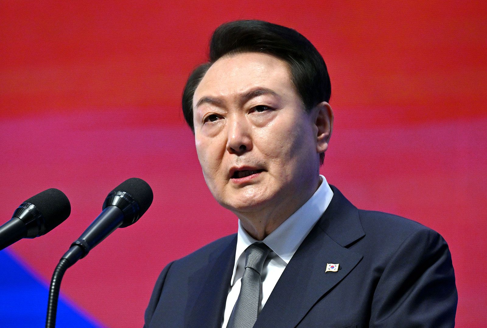 Will South Korean President lift martial law by Friday?