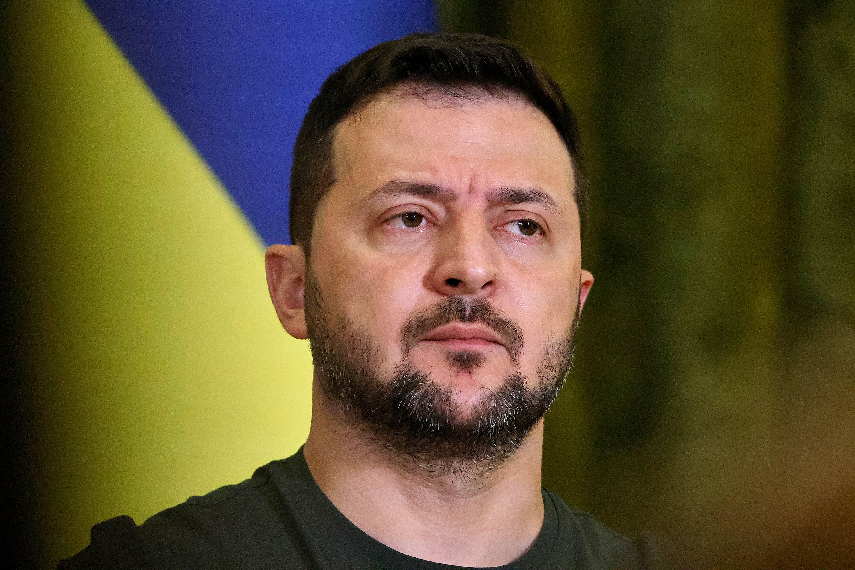 Zelenskyy out as Ukraine president by October 31?